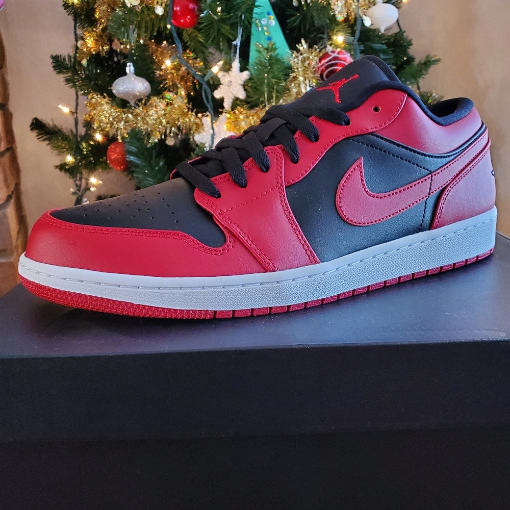 Jordan low 1 size 12